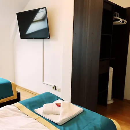 ゲストハウス Alabama 3*