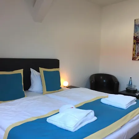 ゲストハウス Alabama